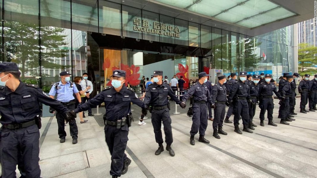 210914012850-02-evergrande-protest-0913-super-tease